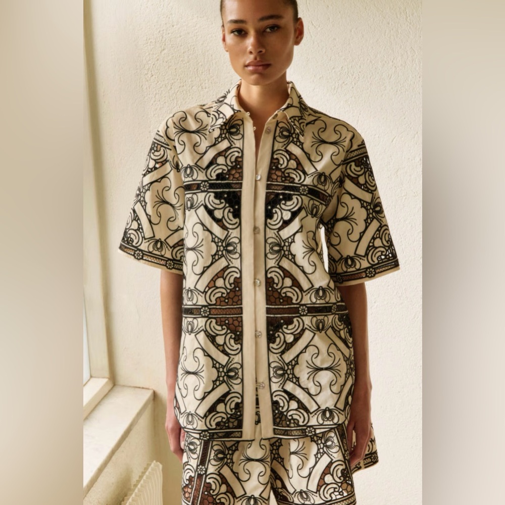 H&M NWT EMBROIDERED CREAM AND BLACK SHIRT - Picture 3 of 9